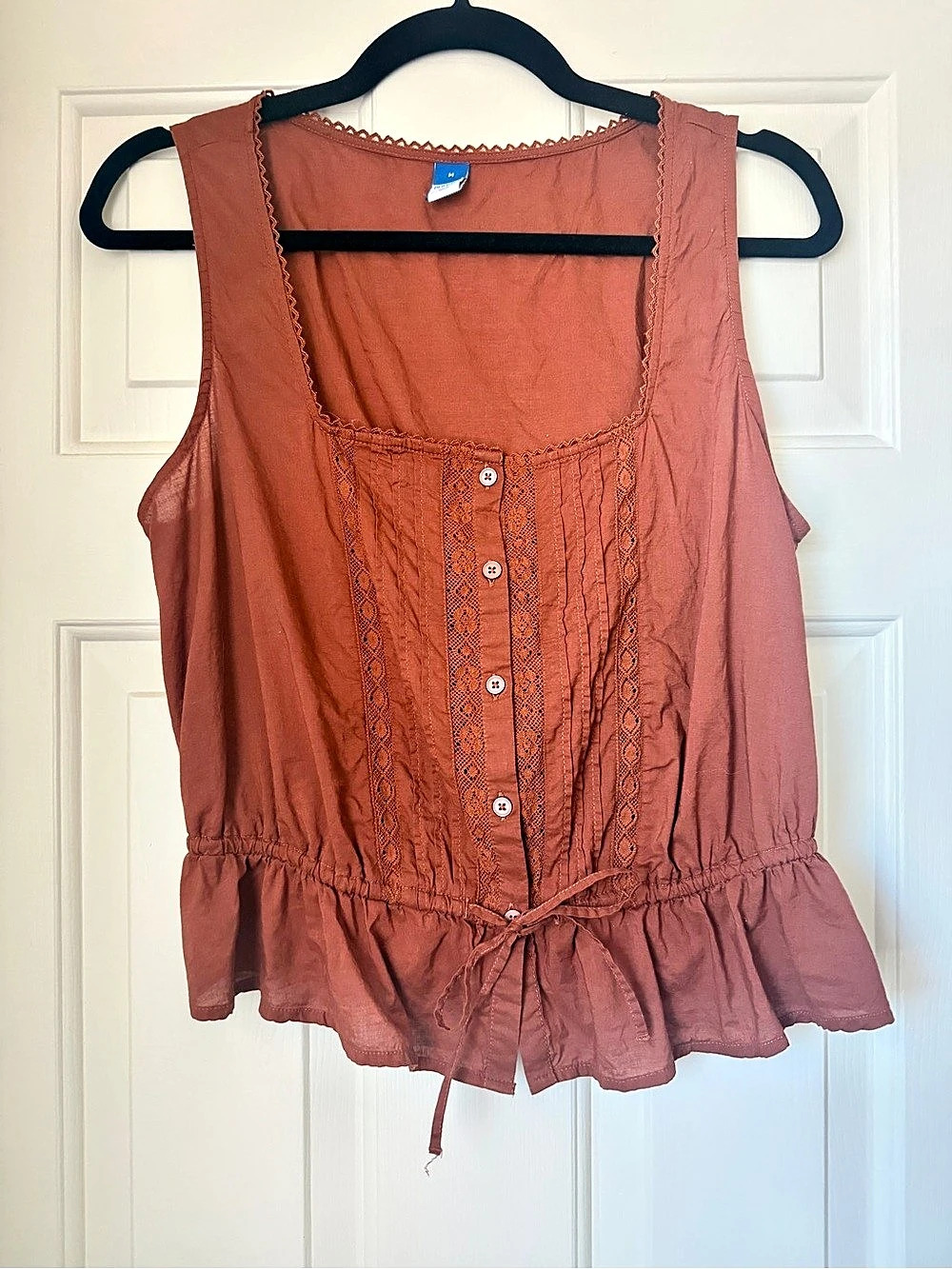 Old Navy Embroidered Peplum Tank in Brown Size Medium